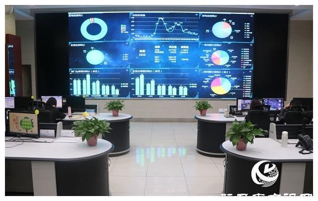 駐馬店市副市長孫繼偉現場接聽“12345”政務服務熱線，搭建政民互動橋梁